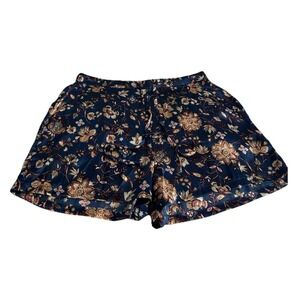 Haute‎ Hippie Style Women's Floral Short Size M.  100% Polyester Made In India